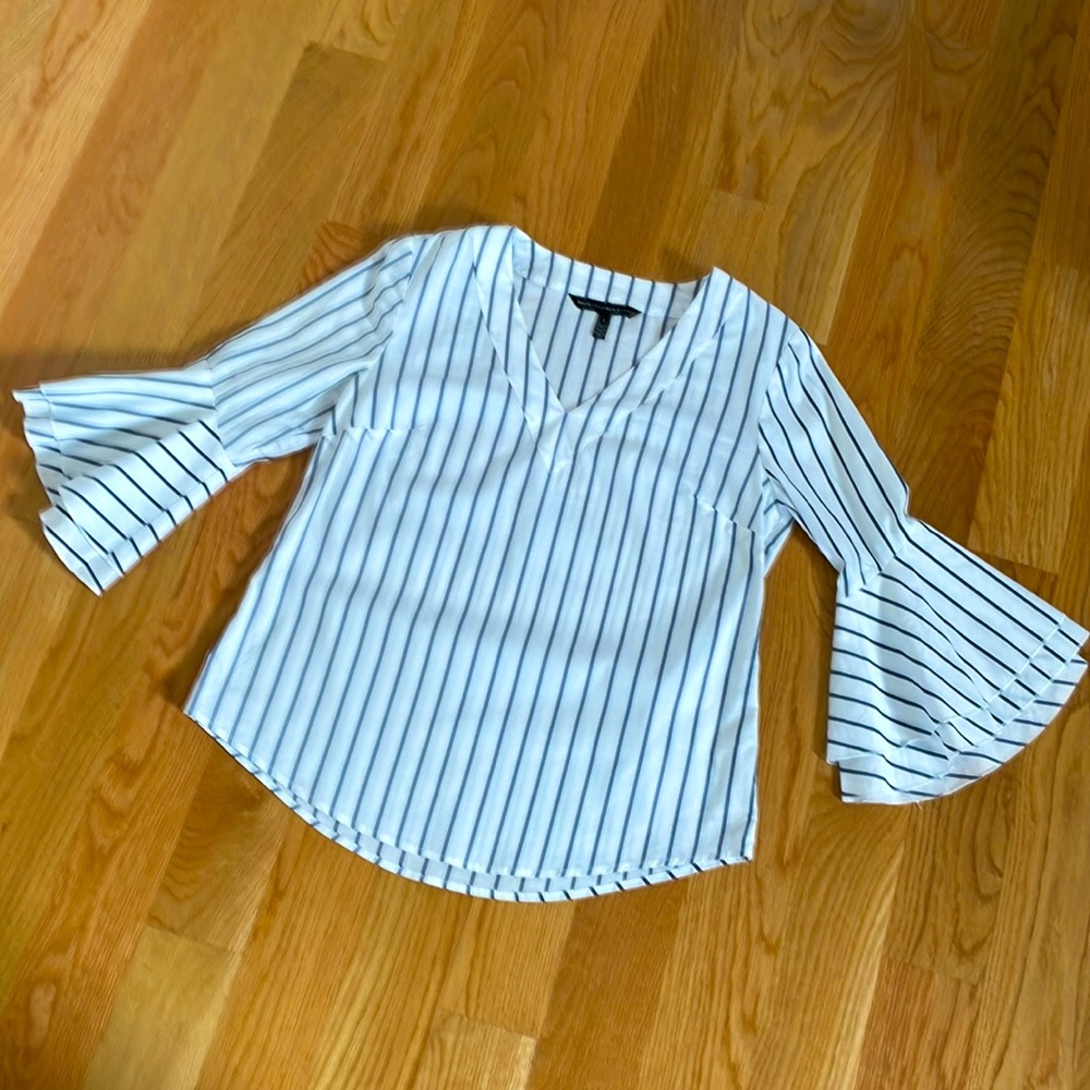 White House Black Market Blouse White with blue stripes  V neckline